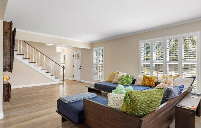 111 PINECONE LN