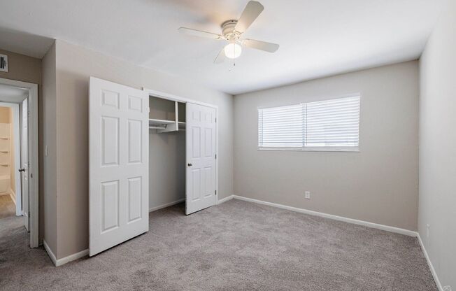 2 beds, 1 bath, $1,595, Unit 12