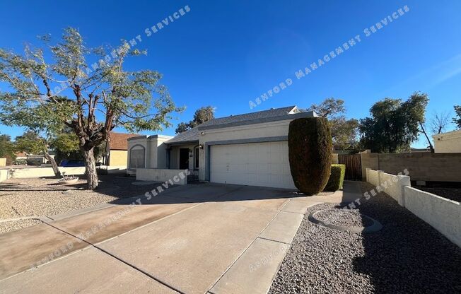 3 BEDROOM 2 BATHROOM IN PHOENIX WITH TONS OF CHARM AND HUGE GRASS BACKYARD PARADISE