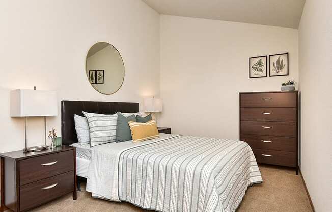 Birch Lake Townhomes - Bedroom