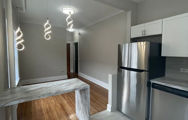 1 bed, 1 bath, 350 sqft, $1,299, Unit 321