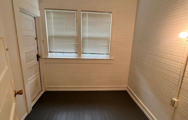 1 bed, 1 bath, 600 sqft, $1,100, Unit 2