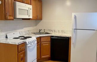 Studio, 1 bath, 390 sqft, $995, Unit BH