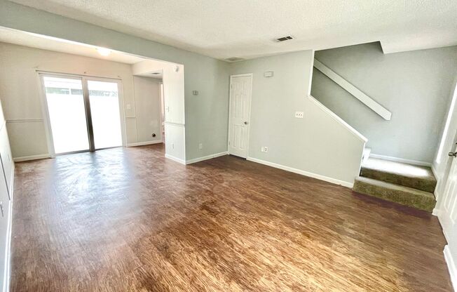 2 beds, 1.5 baths, 1,000 sqft, $1,675