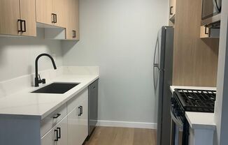 Park Apartments-Beautiful recently renovated