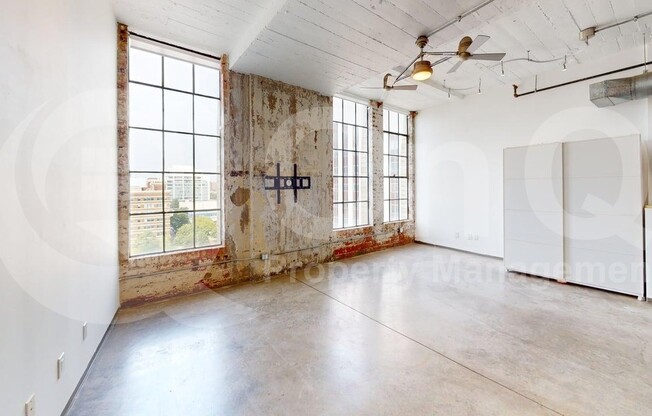 1 bed, 1 bath, 1,039 sqft, $1,649, Unit 911