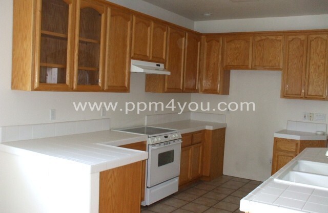 3 beds, 2 baths, $2,695