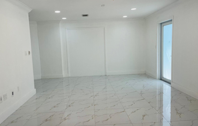 16400 NORTHWEST 82 CT