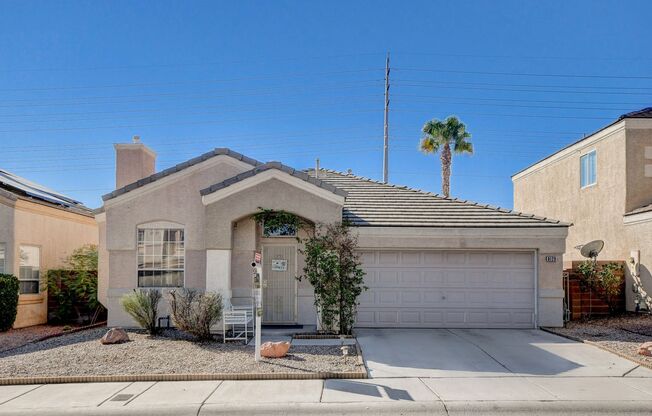 Stunning 3 BD Single Story near The Lakes and Desert Shores