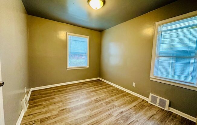 Nicely Updated 3 Bedroom 1 Bath Welcome Section 8
