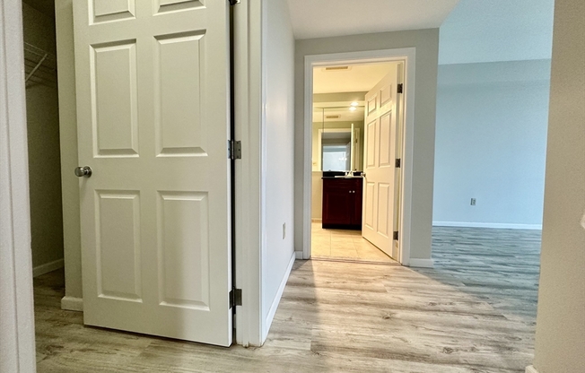 2 beds, 2 baths, 1,114 sqft, $4,200, Unit 2007