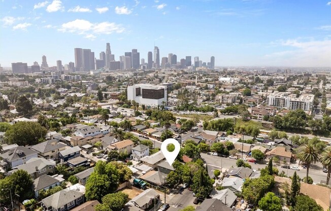 608 N BONNIE BRAE ST