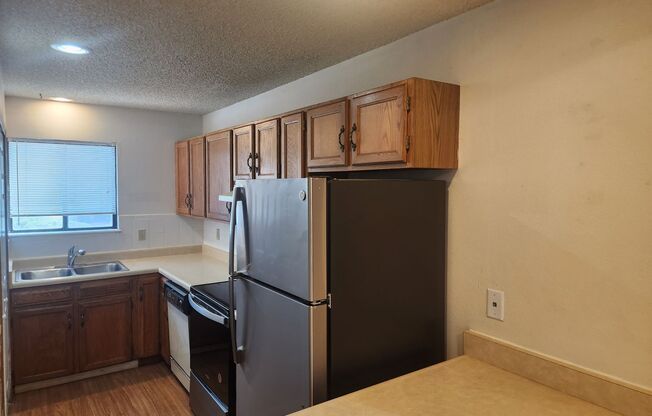 2 beds, 1.5 baths, $1,395