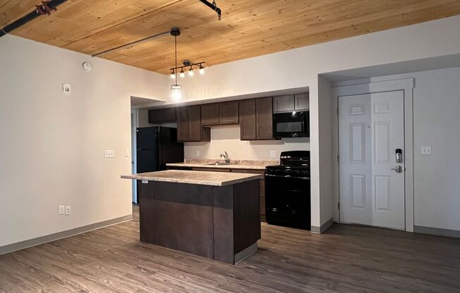 1 bed, 1 bath, $1,310, Unit CPC-A202