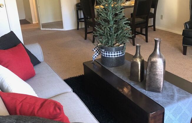 2 beds, 2.5 baths, 1,122 sqft, $935, Unit C01