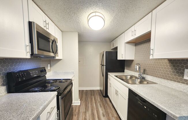 1 bed, 1 bath, 638 sqft, $849