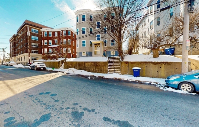 25 Main St