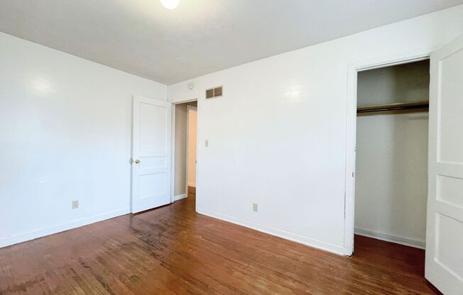 3 beds, 1 bath, $1,075