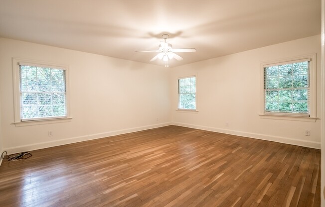 432 Collier Rd. NW