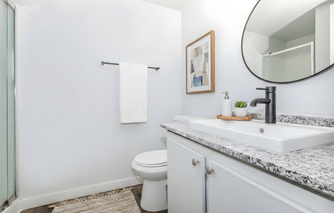 2 beds, 2 baths, 817 sqft, $1,175, Unit 124