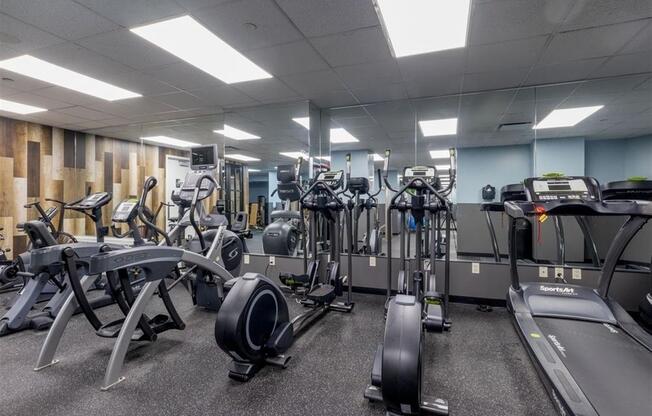 1 bed, 2 baths, 726 sqft, $5,194, Unit 16DW