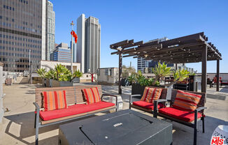 655 S Hope St Unit 1404