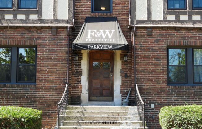 1 bed, 1 bath, 560 sqft, $920, Unit 55-17