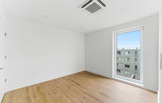 1 bed, 1 bath, 672 sqft, $3,018, Unit 307