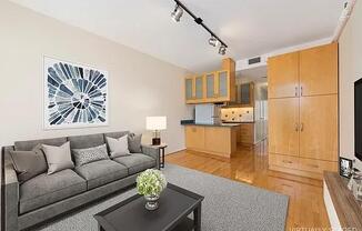 45 44 VERNON BLVD