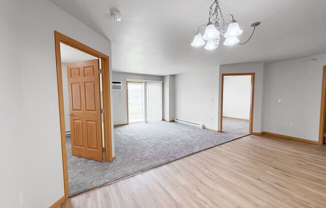 2 beds, 2 baths, 1,057 sqft, $1,165, Unit 2213-102