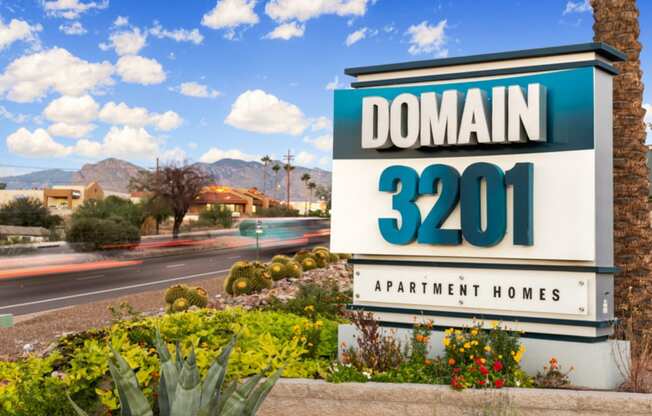 Domain 3201 Monument Sign