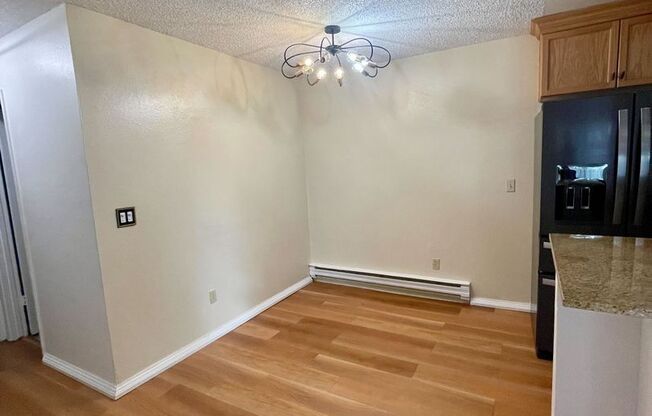 2 beds, 1 bath, $2,100, Unit ALTOS UNIT 169