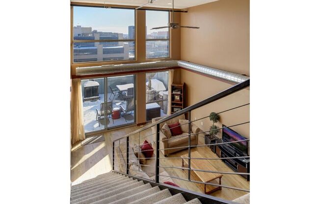 3 beds, 2 baths, $3,099, Unit #707