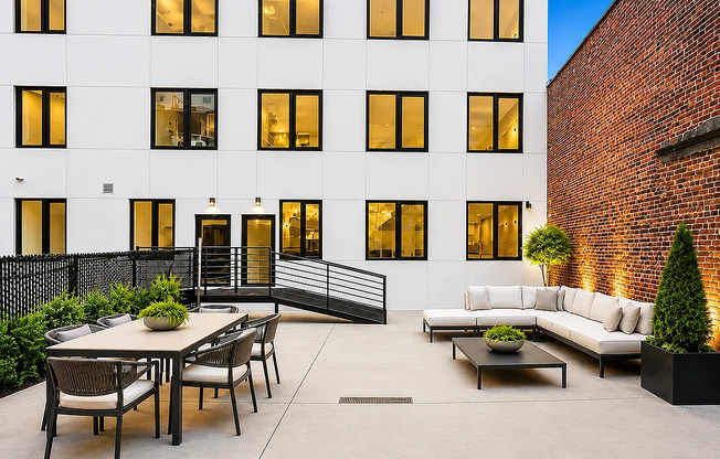 1 bed, 1 bath, $2,650, Unit 7B