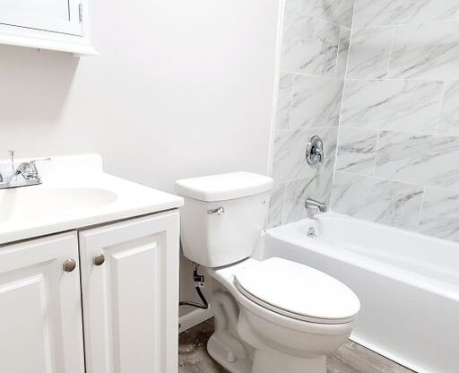1 bed, 1 bath, 836 sqft, $1,500, Unit 6-5A