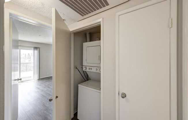 2 beds, 2 baths, 973 sqft, $3,115, Unit 336