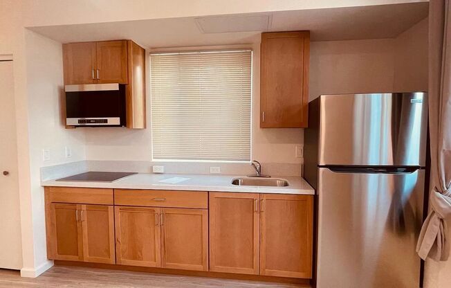 Studio, 1 bath, 291 sqft, $1,825