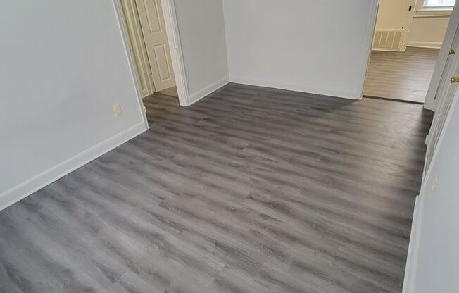 1 bed, 1 bath, 465 sqft, $975, Unit 5SD