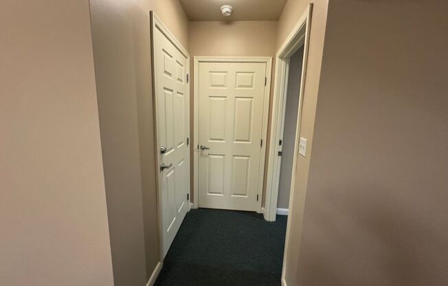 2 beds, 2 baths, $1,358, Unit T701 - B