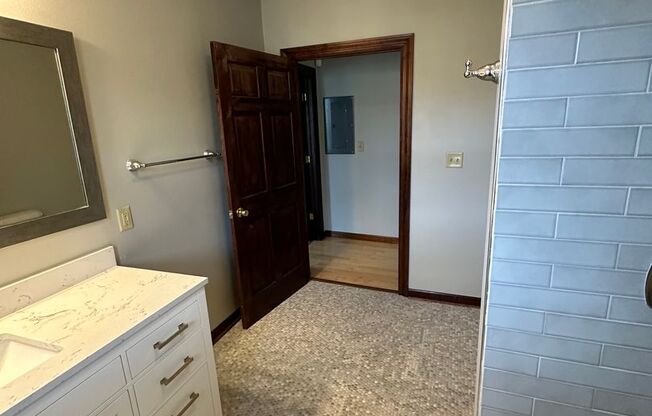 3 beds, 1 bath, 3 sqft, $2,095, Unit 2024 N 2nd St