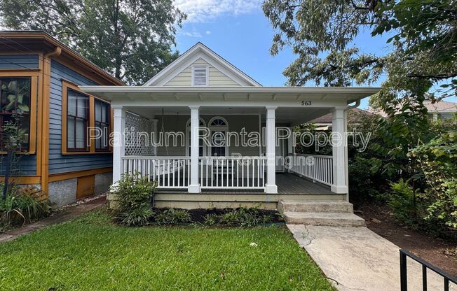 563 AUBURN AVE NE