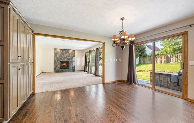 4 Bedroom Papillion Home!