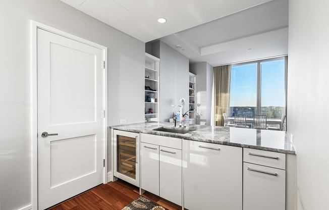 1 bed, 1.5 baths, 876 sqft, $9,800, Unit 3306