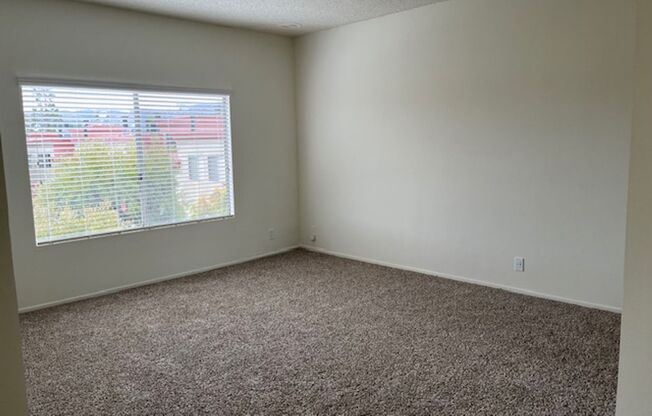 2 beds, 1 bath, $2,398, Unit B