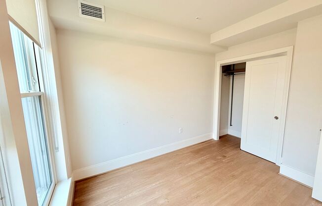 1 bed, 1 bath, $4,000, Unit 502