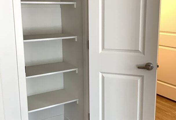 3 beds, 2 baths, 1,537 sqft, $1,995, Unit Pantano Vista 2494