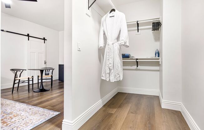 Studio, 1 bath, 540 sqft, $1,950, Unit 106