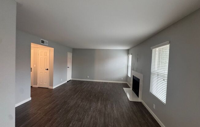 2 beds, 2 baths, 986 sqft, $2,595, Unit 10