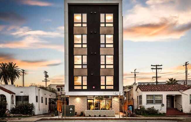 Georgia Modern