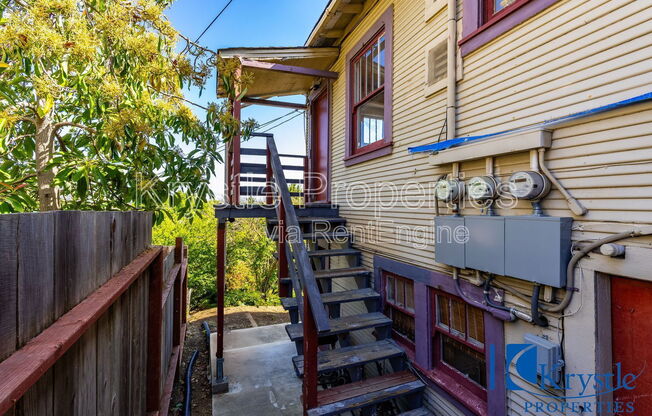 517 ALHAMBRA ST